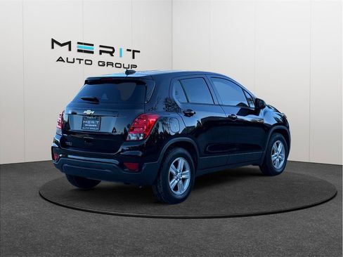 Used 2019 Chevrolet Trax LS image 9