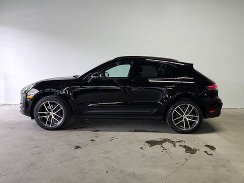 Certified 2026 Porsche Macan AWD/4WD image 2
