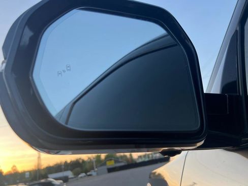 Used 2022 Toyota Tundra Limited image 10