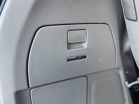 Used 2016 Honda Odyssey SE image 18