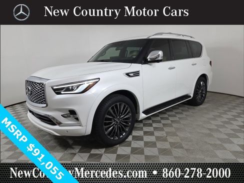 Used 2023 INFINITI QX80 Sensory w/ Cargo Package image 4