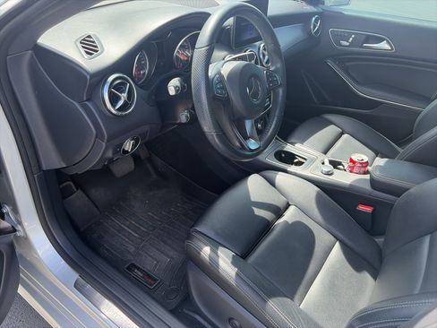 Used 2019 Mercedes-Benz CLA 250 image 21