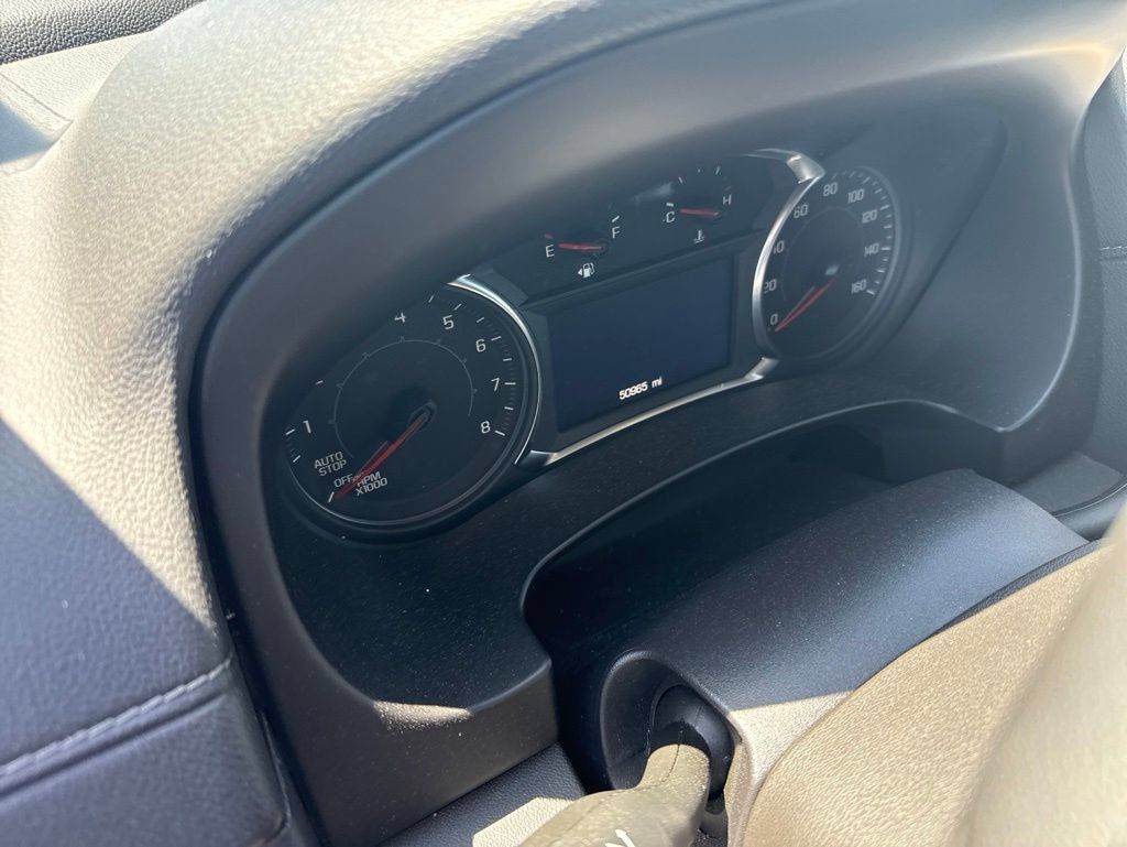 Used 2024 GMC Terrain SLE AWD/4WD image 7