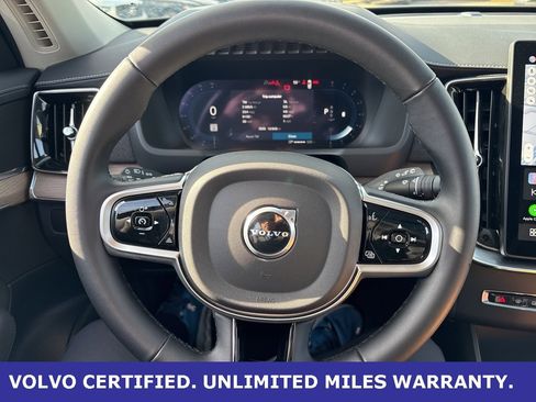 Certified 2025 Volvo XC90 B6 Plus image 25