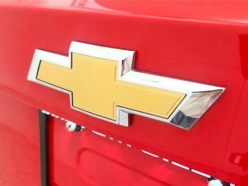 Used 2021 Chevrolet Blazer LT FWD image 16