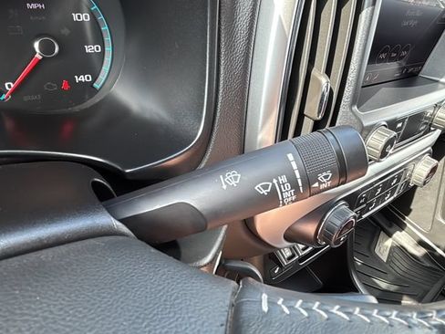 Used 2019 Chevrolet Colorado ZR2 AWD/4WD image 23