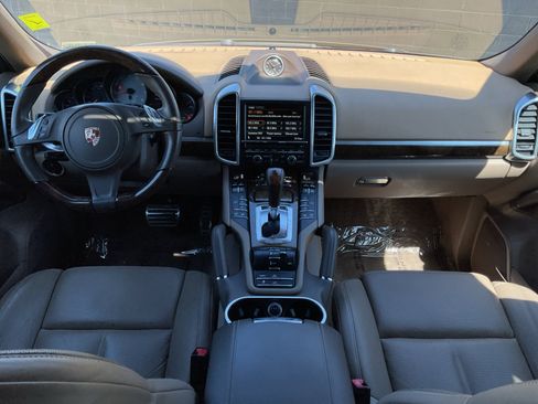 Used 2013 Porsche Cayenne S AWD/4WD image 15