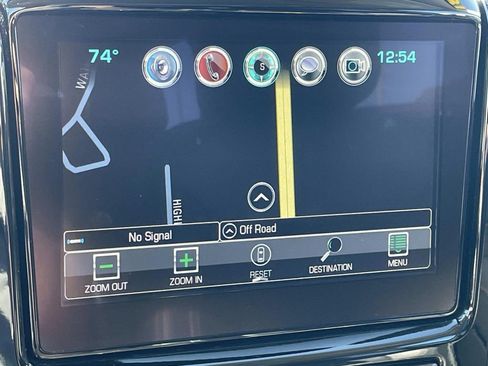 Used 2018 Chevrolet Traverse LT image 24