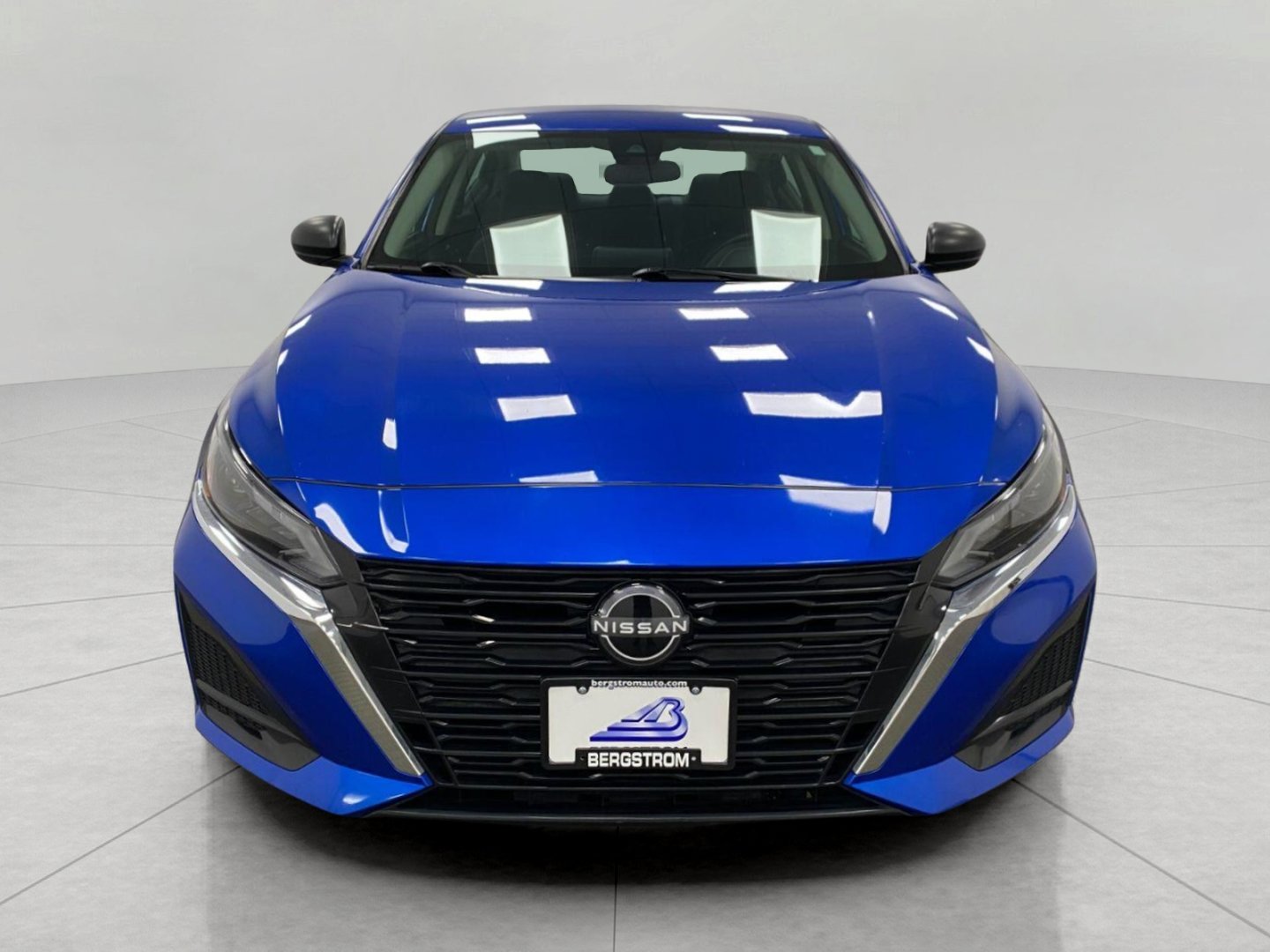 Certified 2025 Nissan Altima 2.5 SV FWD image 9