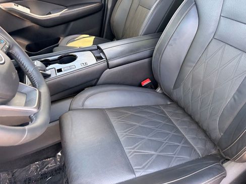 Certified 2025 Nissan Rogue Platinum FWD image 20