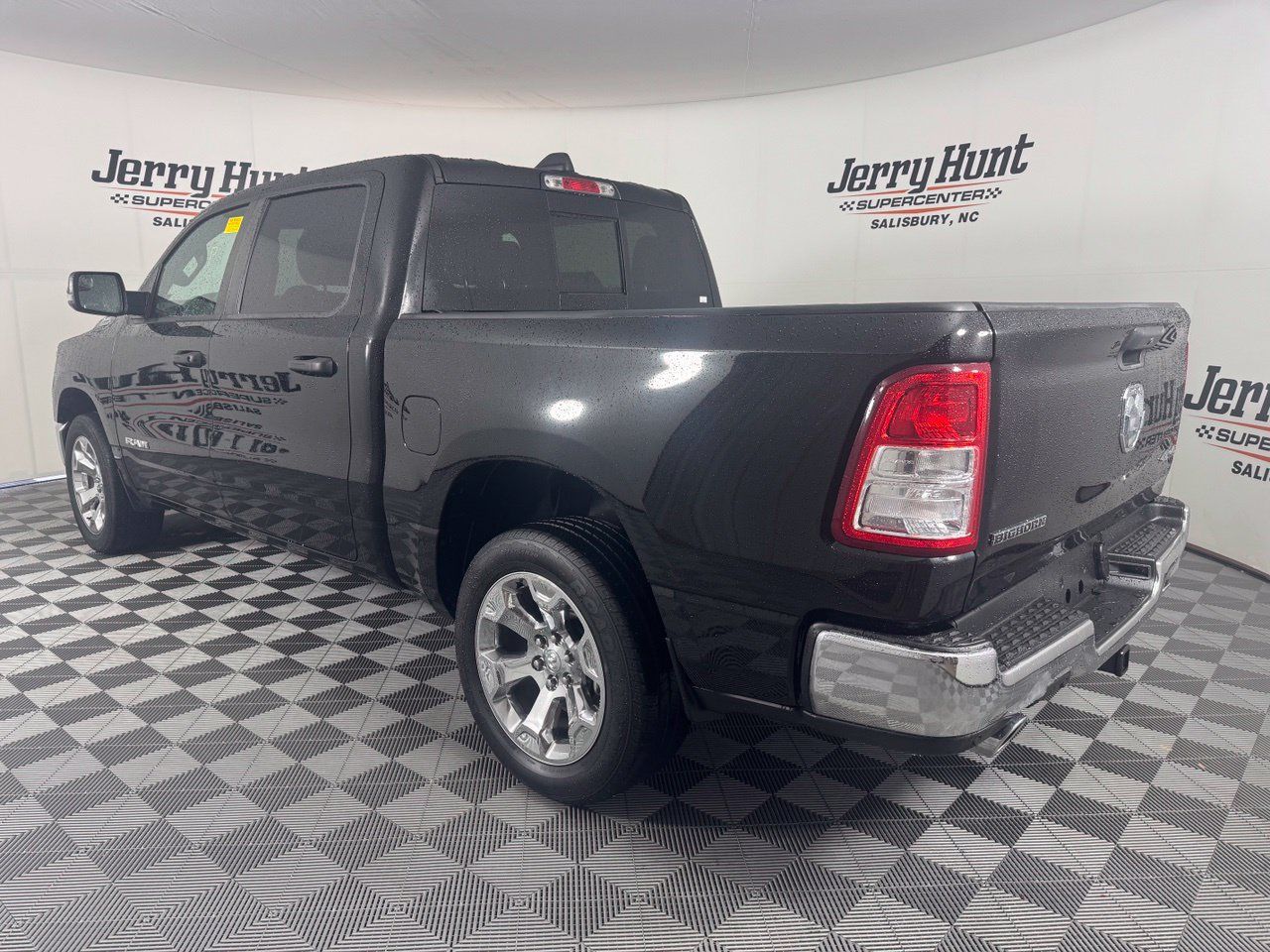 Used 2023 RAM 1500 Big Horn AWD/4WD image 9