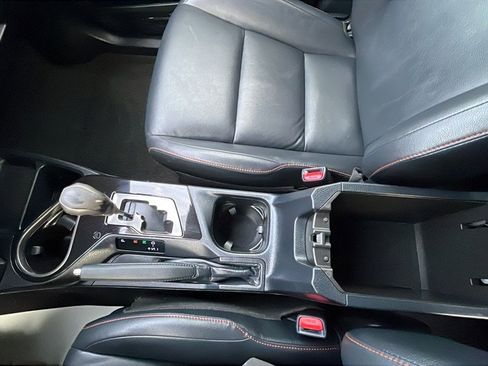 Used 2018 Toyota RAV4 SE image 13