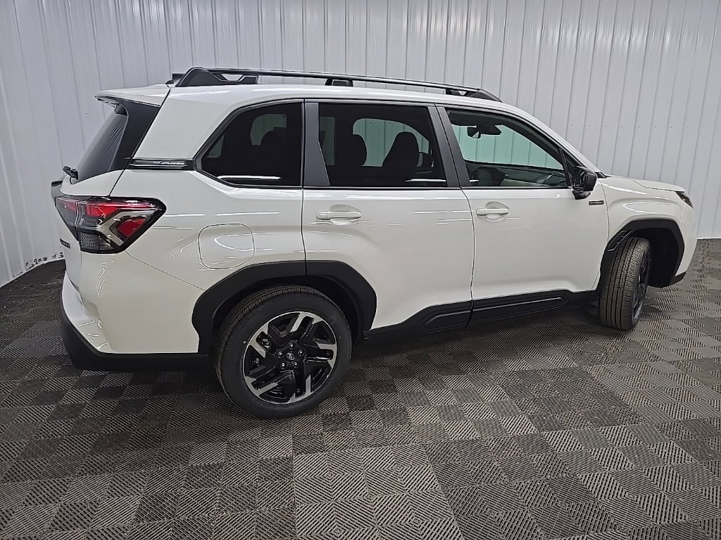 New 2026 Subaru Forester Premium AWD/4WD image 3