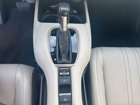 Certified 2023 Honda HR-V EX-L image 18