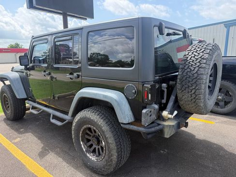 Used 2013 Jeep Wrangler Unlimited Sport w/ Connectivity Group AWD/4WD image 12