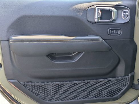 New 2025 Jeep Wrangler Unlimited Rubicon 392 image 12