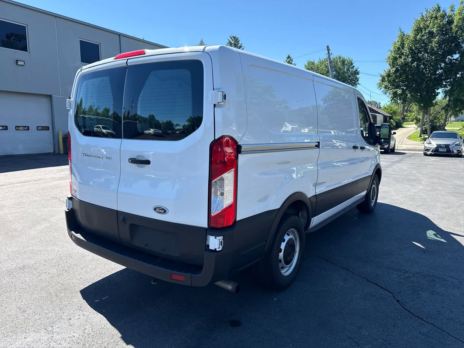 Used 2023 Ford Transit 150 Low Roof RWD image 3
