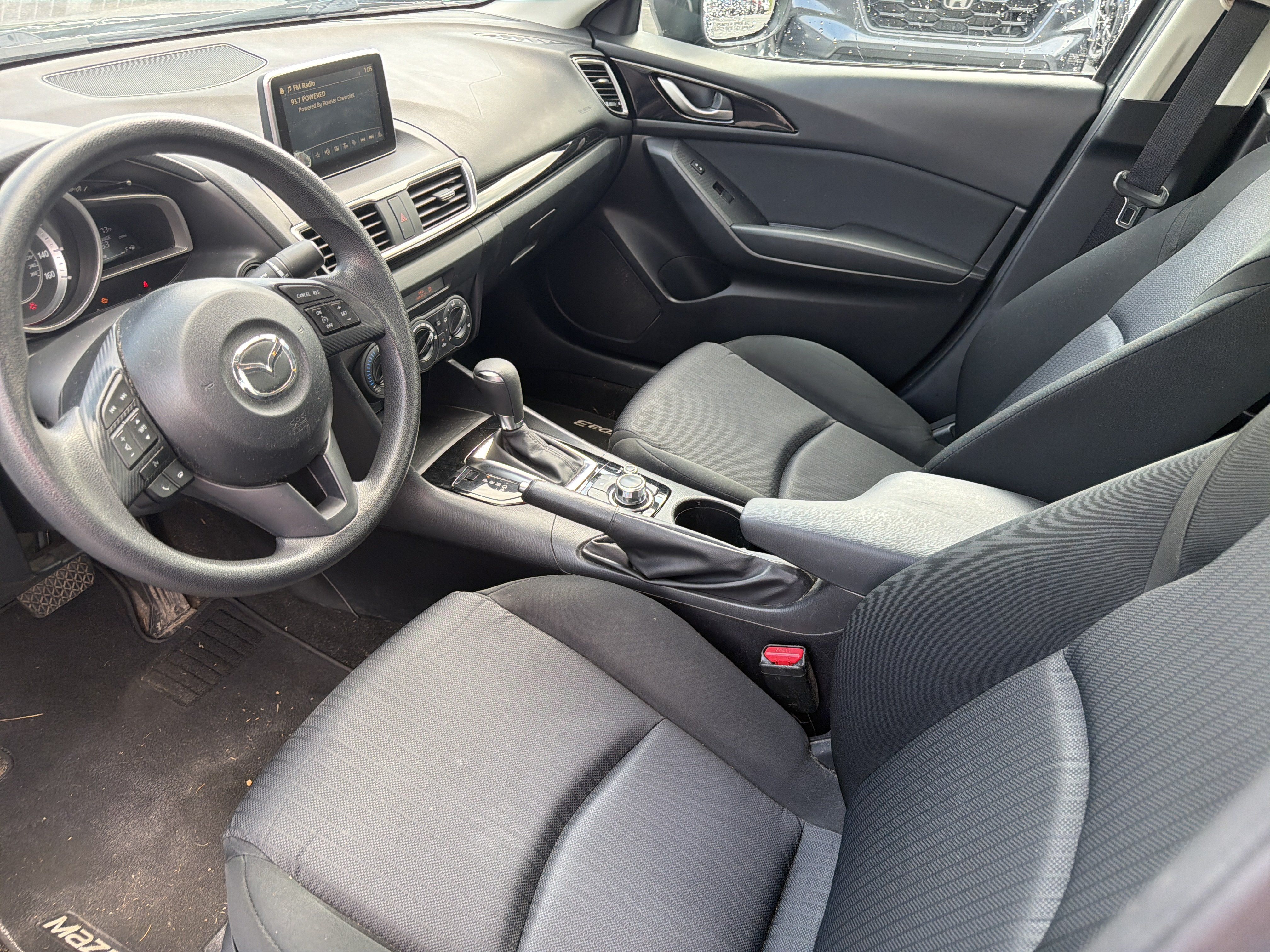 Used 2016 MAZDA MAZDA3 i Sport FWD image 16
