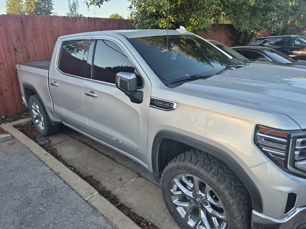 Used 2022 GMC Sierra 1500 SLT w/ SLT Premium Plus Package AWD/4WD image 29