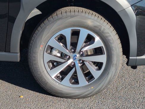 New 2025 Subaru Outback Premium image 9