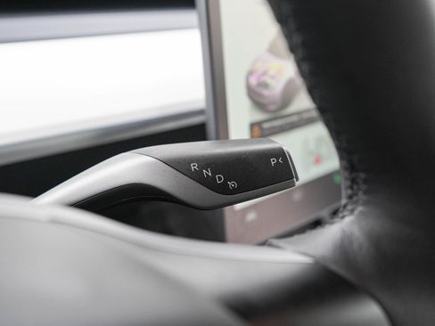Used 2022 Tesla Model Y Performance AWD/4WD image 25