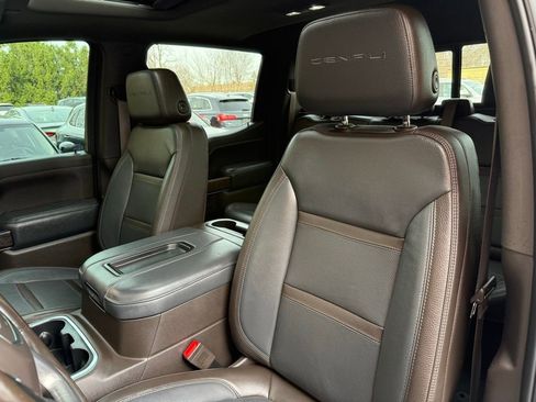 Used 2019 GMC Sierra 1500 Denali w/ Technology Package AWD/4WD image 10