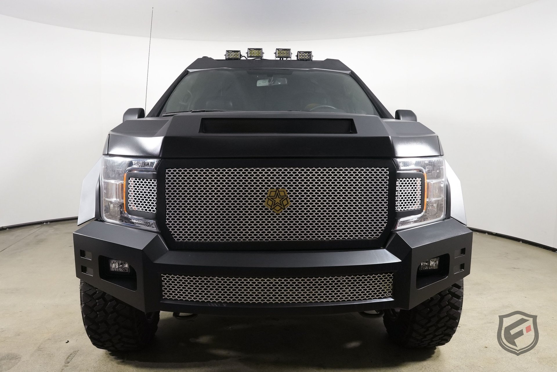Used 2018 Ford F150 XLT w/ Equipment Group 302A Luxury AWD/4WD image 3