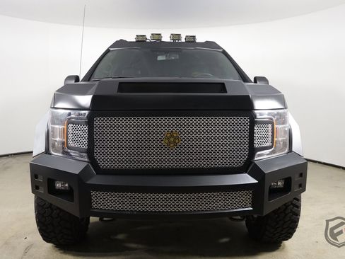 Used 2018 Ford F150 XLT w/ Equipment Group 302A Luxury image 3