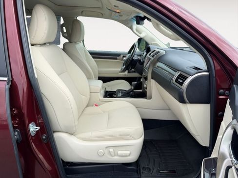 Used 2020 Lexus GX 460 Premium w/ Premium Package AWD/4WD image 24