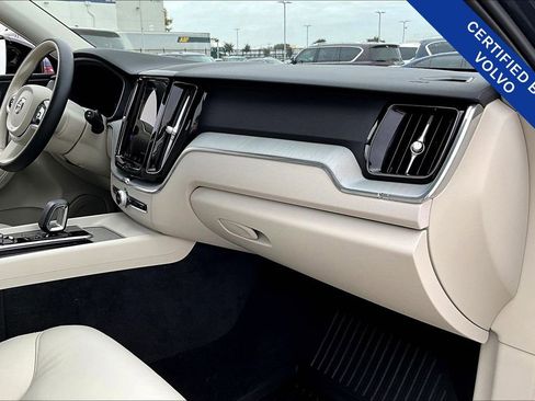 Used 2024 Volvo XC60 T8 Plus w/ Protection Package Premier image 22