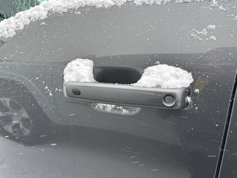 Used 2021 Ford F150 XLT w/ Equipment Group 302A High image 13