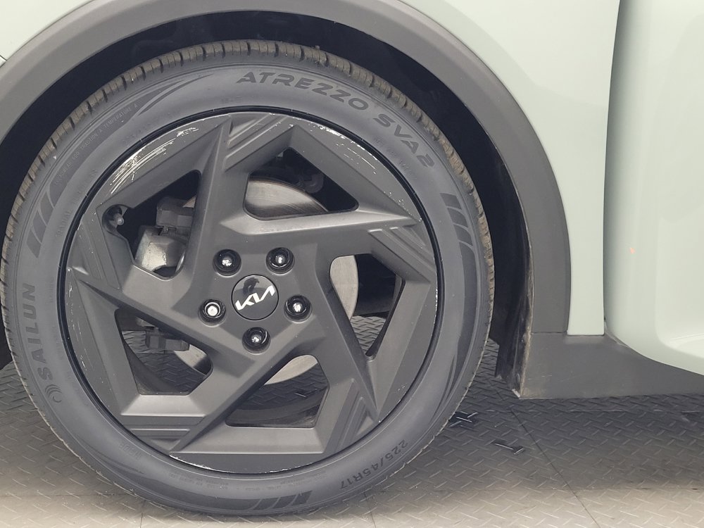Used 2025 Kia K4 EX FWD image 31