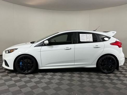 Used 2017 Ford Focus RS image 3