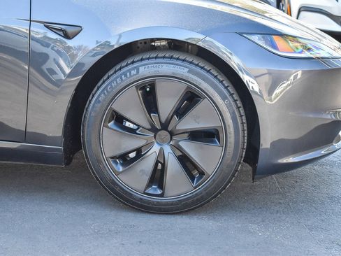 Used 2025 Tesla Model 3 Long Range image 8