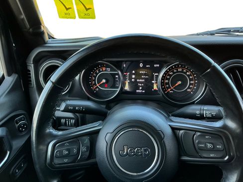 Used 2021 Jeep Gladiator Sport AWD/4WD image 12