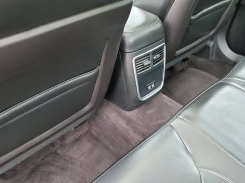 Used 2016 Chrysler 300 Limited w/ Driver Convenience Group AWD/4WD image 27