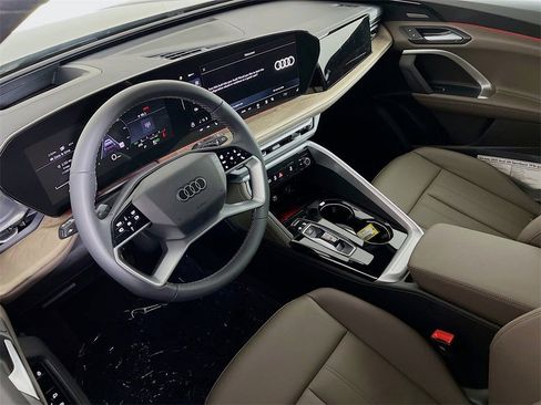 New 2025 Audi Q5 2.0T Premium Plus image 9