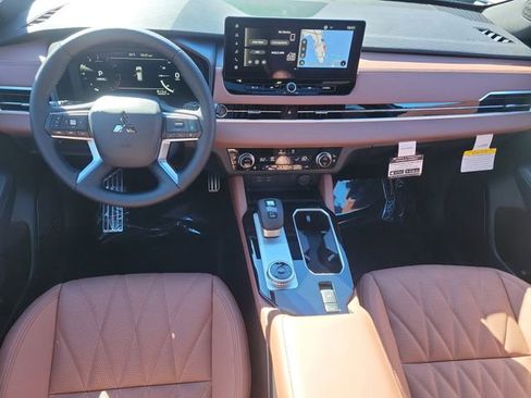 New 2026 Mitsubishi Outlander SEL FWD image 17