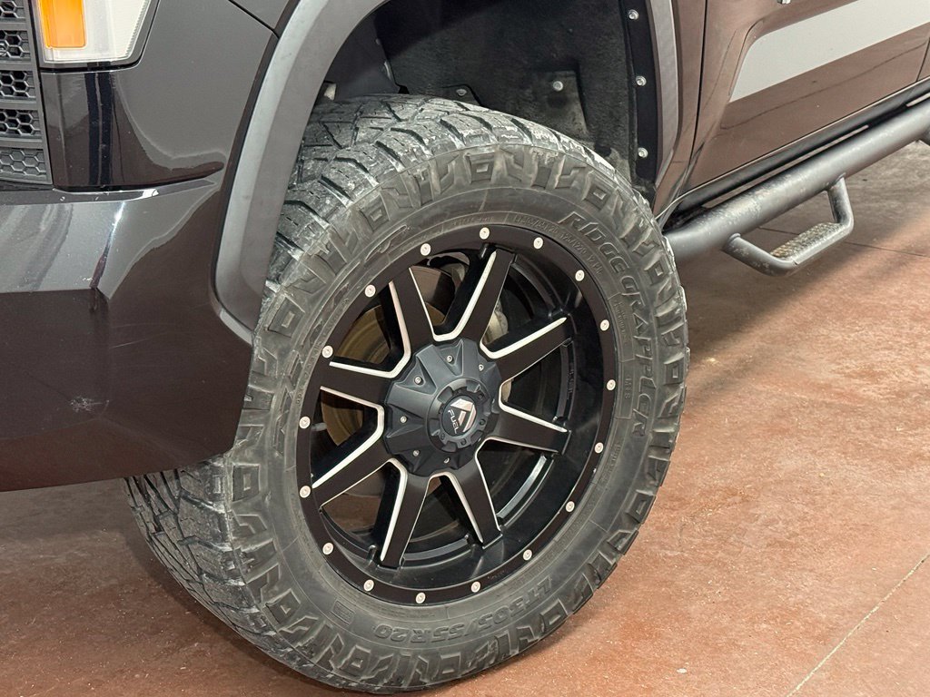 Used 2022 Toyota Tundra SR5 w/ SR5 Premium Package RWD image 19