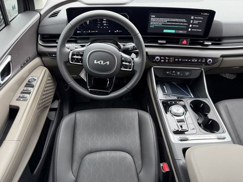 New 2026 Kia Carnival SX FWD image 18