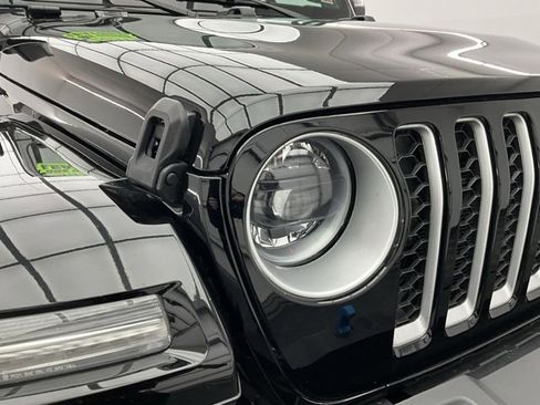 Used 2023 Jeep Wrangler Unlimited Sahara w/ Cold Weather Group image 27