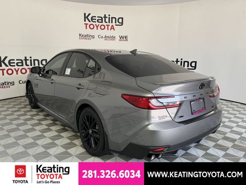New 2026 Toyota Camry SE FWD image 10