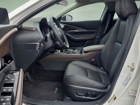 Certified 2025 MAZDA CX-30 2.5 Turbo w/ Premium Package image 11