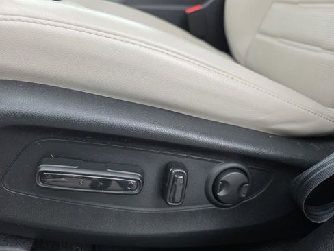 Used 2023 Honda CR-V EX-L image 11