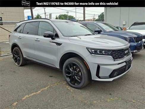 Certified 2022 Kia Sorento SX image 1