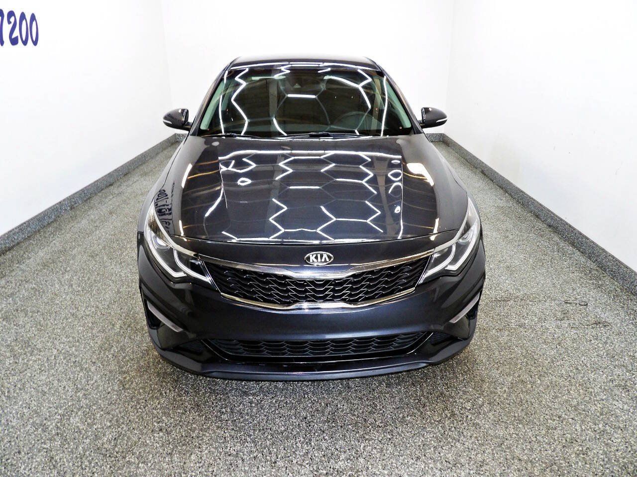 Used 2019 Kia Optima LX FWD image 2
