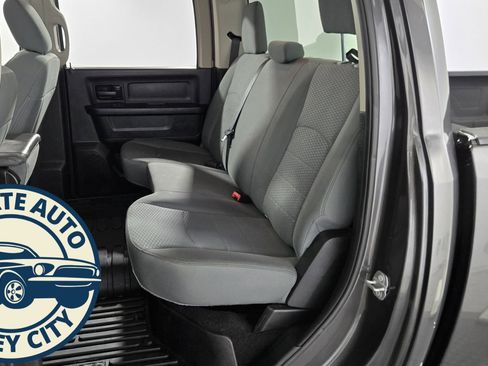 Used 2018 RAM 2500 Tradesman w/ Snow Chief Group image 24