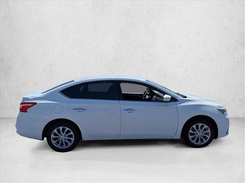 Used 2018 Nissan Sentra SV FWD image 4