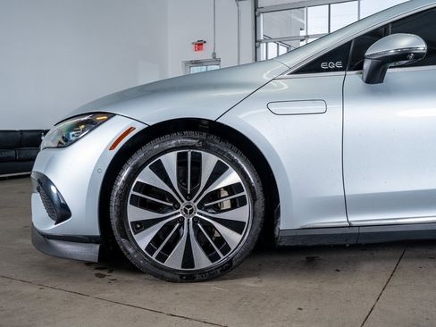 Used 2023 Mercedes-Benz EQE 500 4MATIC Sedan image 9