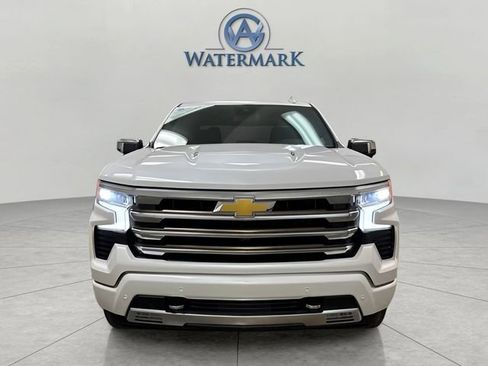 Used 2022 Chevrolet Silverado 1500 High Country w/ High Country Premium Package image 8